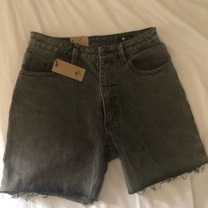 Thrills Thelma black denim shorts